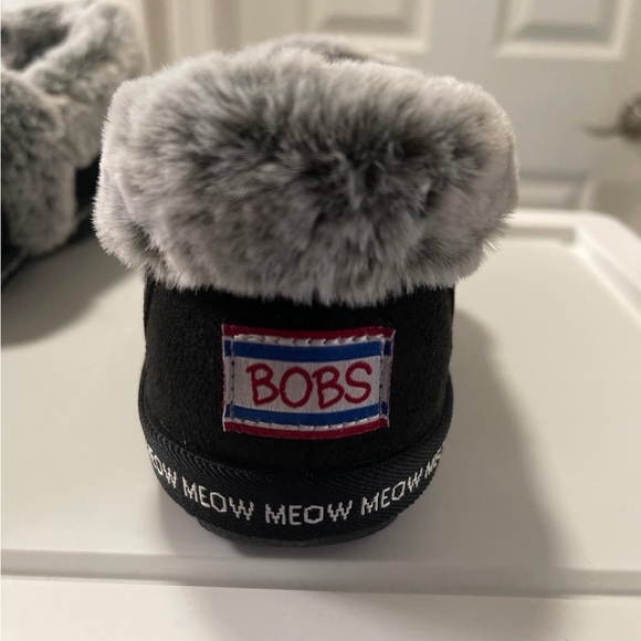 Skechers BOBS Slip-Ins with Gray Fur - Picture 7 of 8
